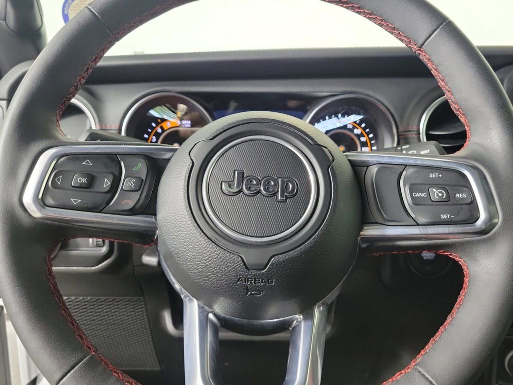 Used 2023 Jeep Gladiator Rubicon AWD/4WD image 15