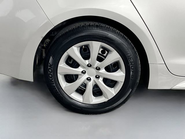Used 2024 Toyota Corolla LE FWD image 34