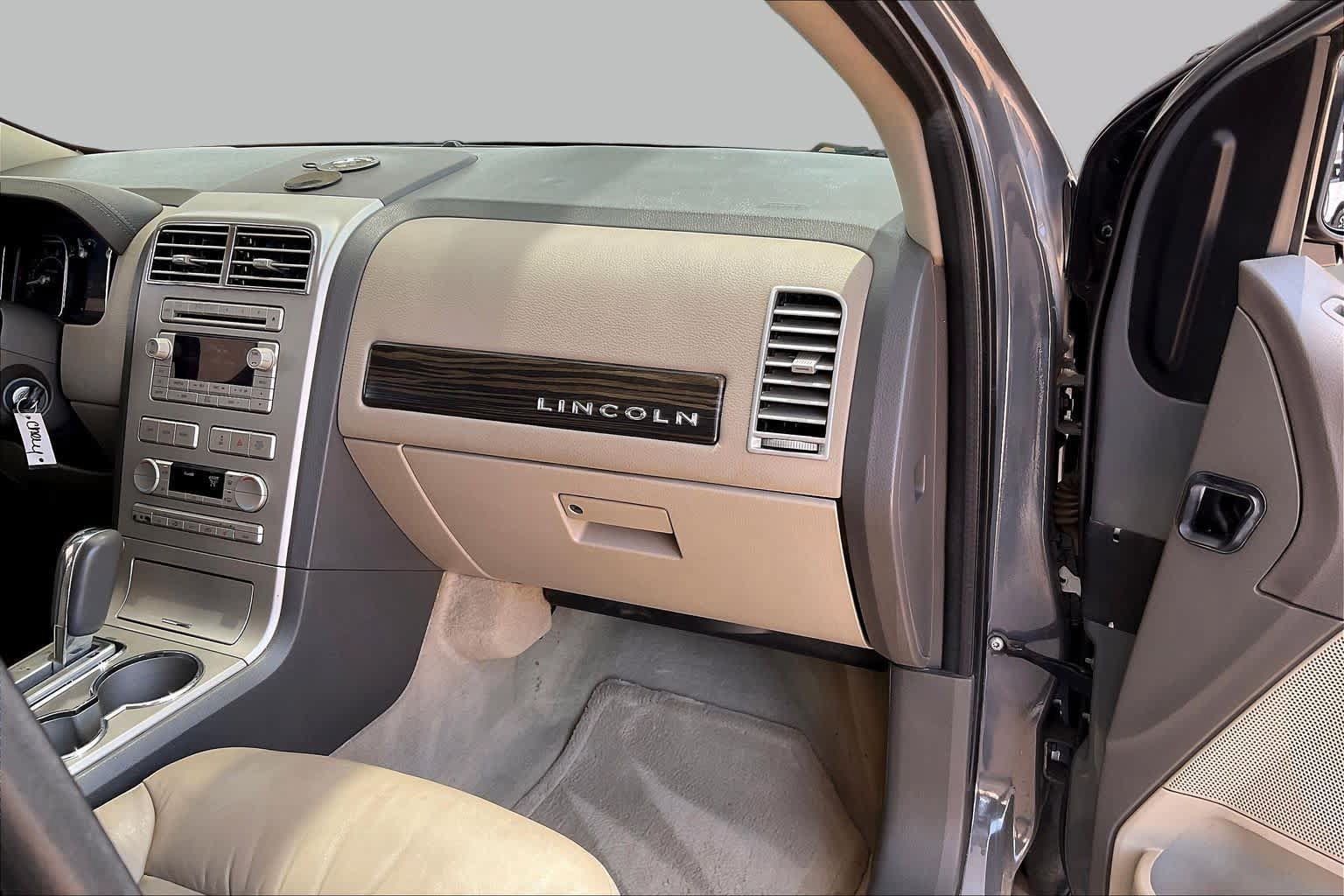 Used 2007 Lincoln MKX 2WD image 16