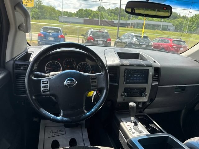 Used 2012 Nissan Titan SV w/ SV Premium Utility Pkg RWD image 13