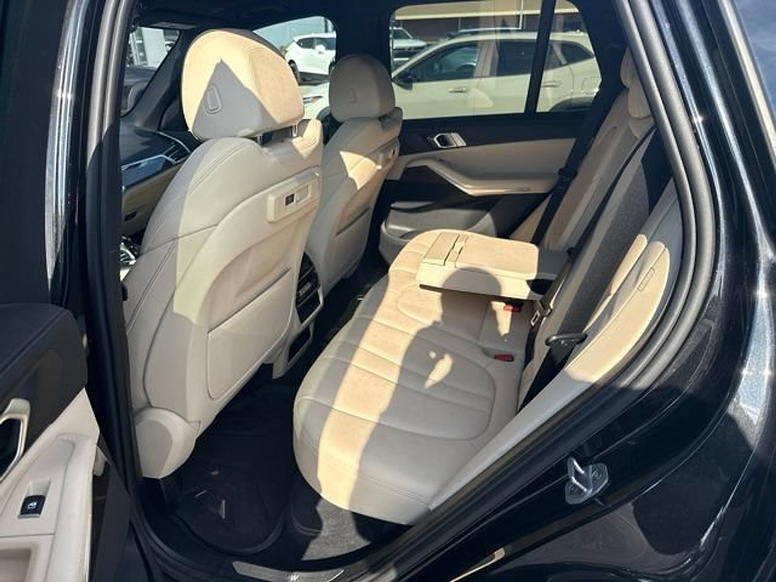 Used 2022 BMW X5 xDrive40i w/ Premium Package AWD/4WD image 27