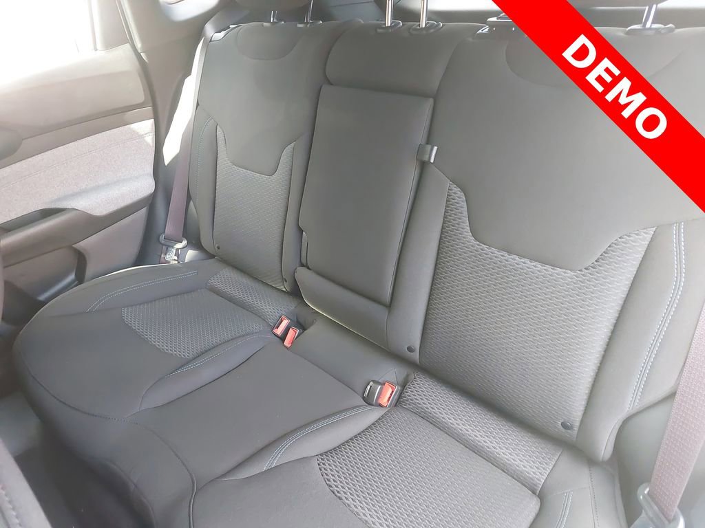 New 2025 Jeep Compass Sport image 13