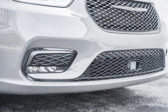 Used 2025 Chrysler Pacifica Limited image 19