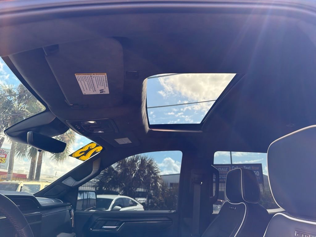 Used 2023 GMC Sierra 1500 AT4X image 11