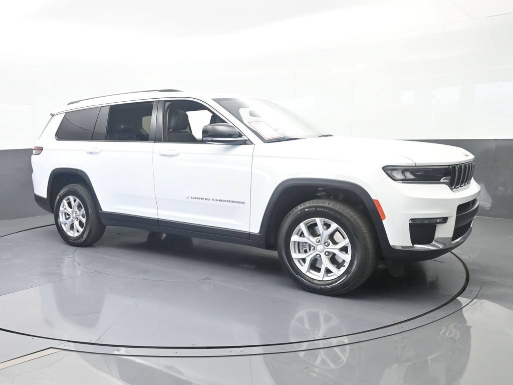 Used 2023 Jeep Grand Cherokee L Limited AWD/4WD image 8