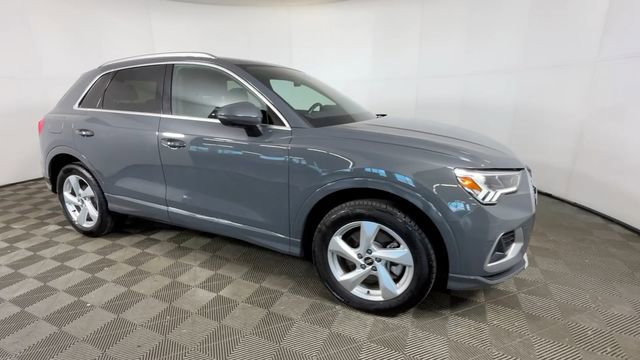Used 2022 Audi Q3 2.0T Premium Plus AWD/4WD image 2