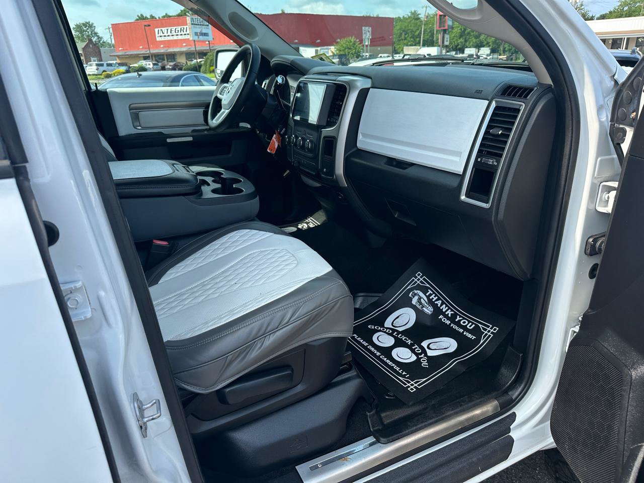 Used 2016 RAM 2500 SLT AWD/4WD image 17