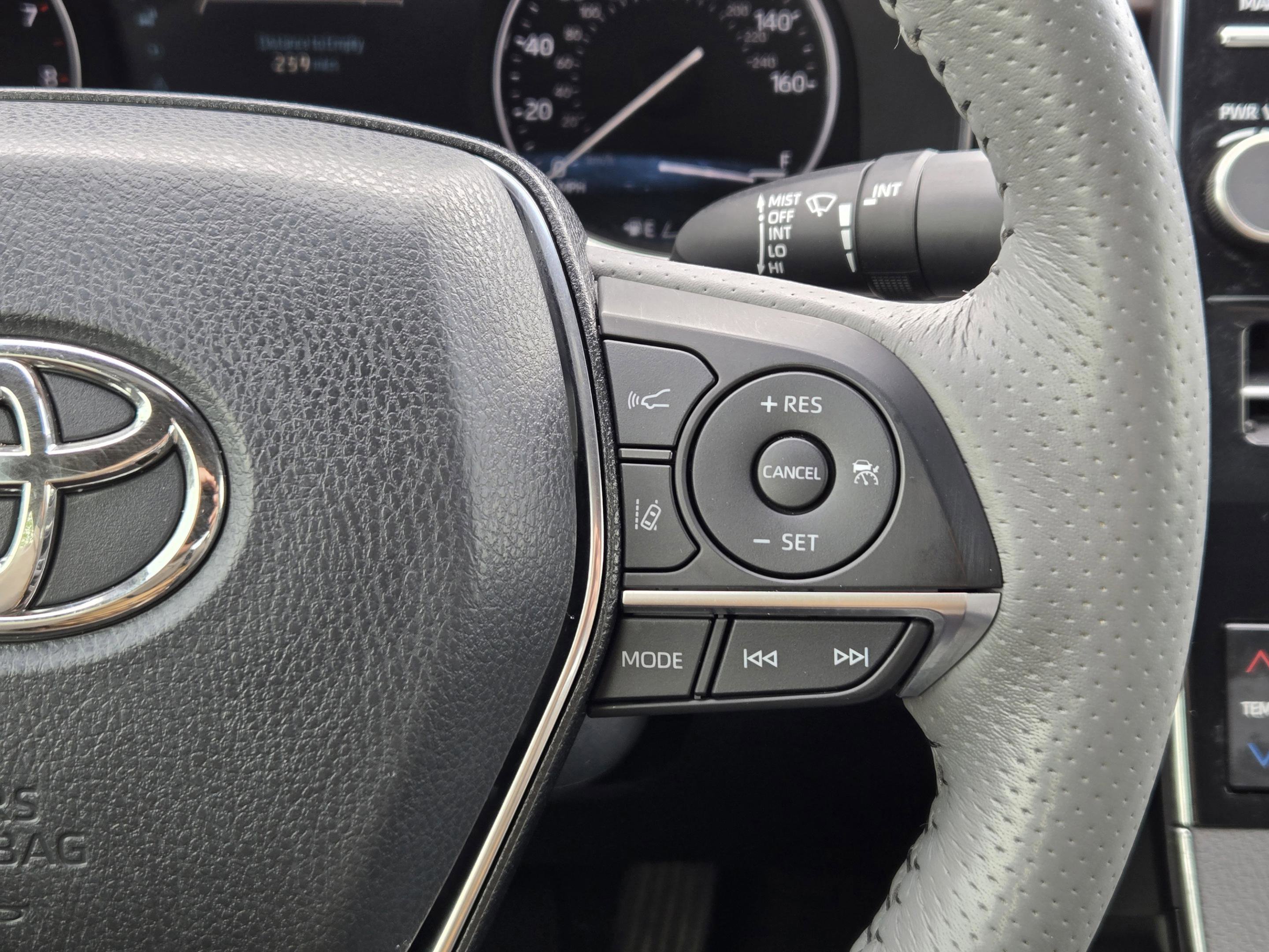 Used 2019 Toyota Avalon Limited w/ Advanced Safety Package image 32