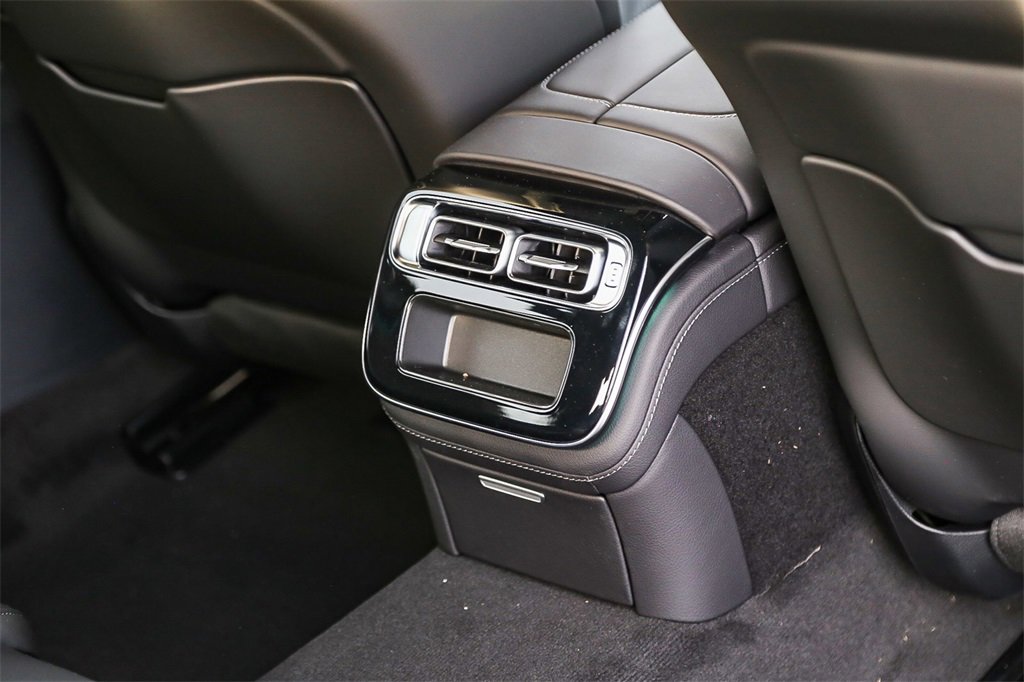 Used 2024 Mercedes-Benz S 580 4MATIC Sedan image 23