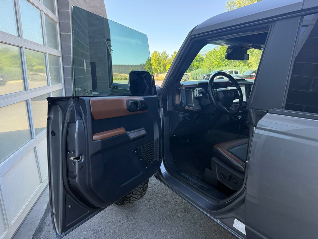 Used 2021 Ford Bronco Outer Banks AWD/4WD image 17