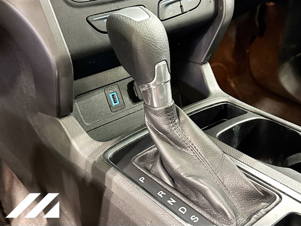 Used 2017 Ford Escape SE image 18