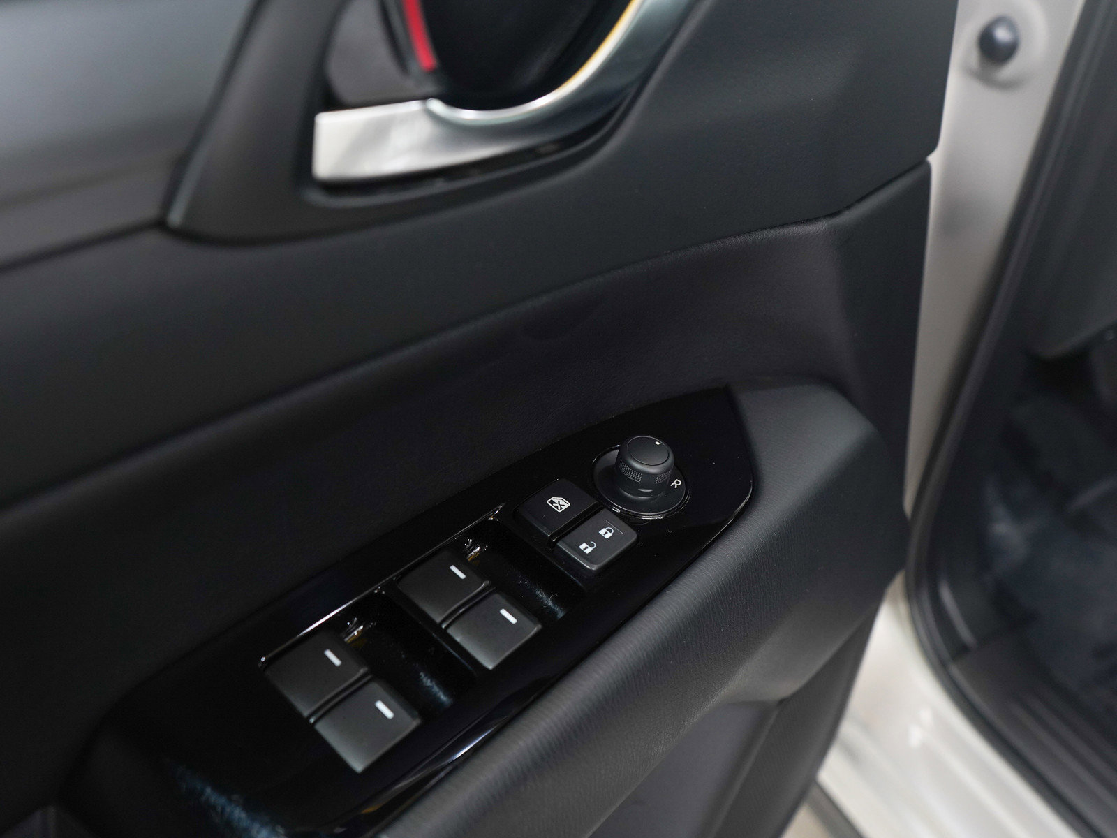 Used 2024 MAZDA CX-5 AWD 2.5 S w/ Preferred Package image 21