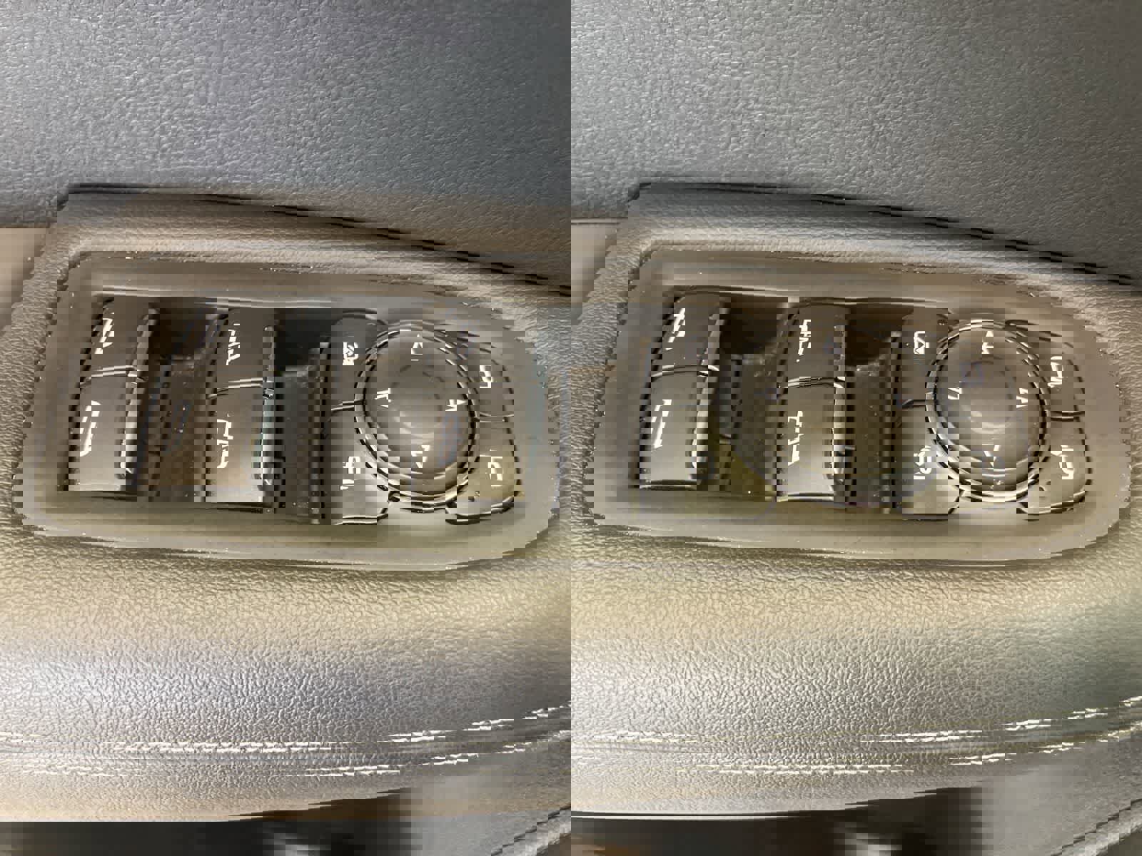 Used 2024 Cadillac XT6 Premium Luxury w/ LPO, Floor Liner Package image 15