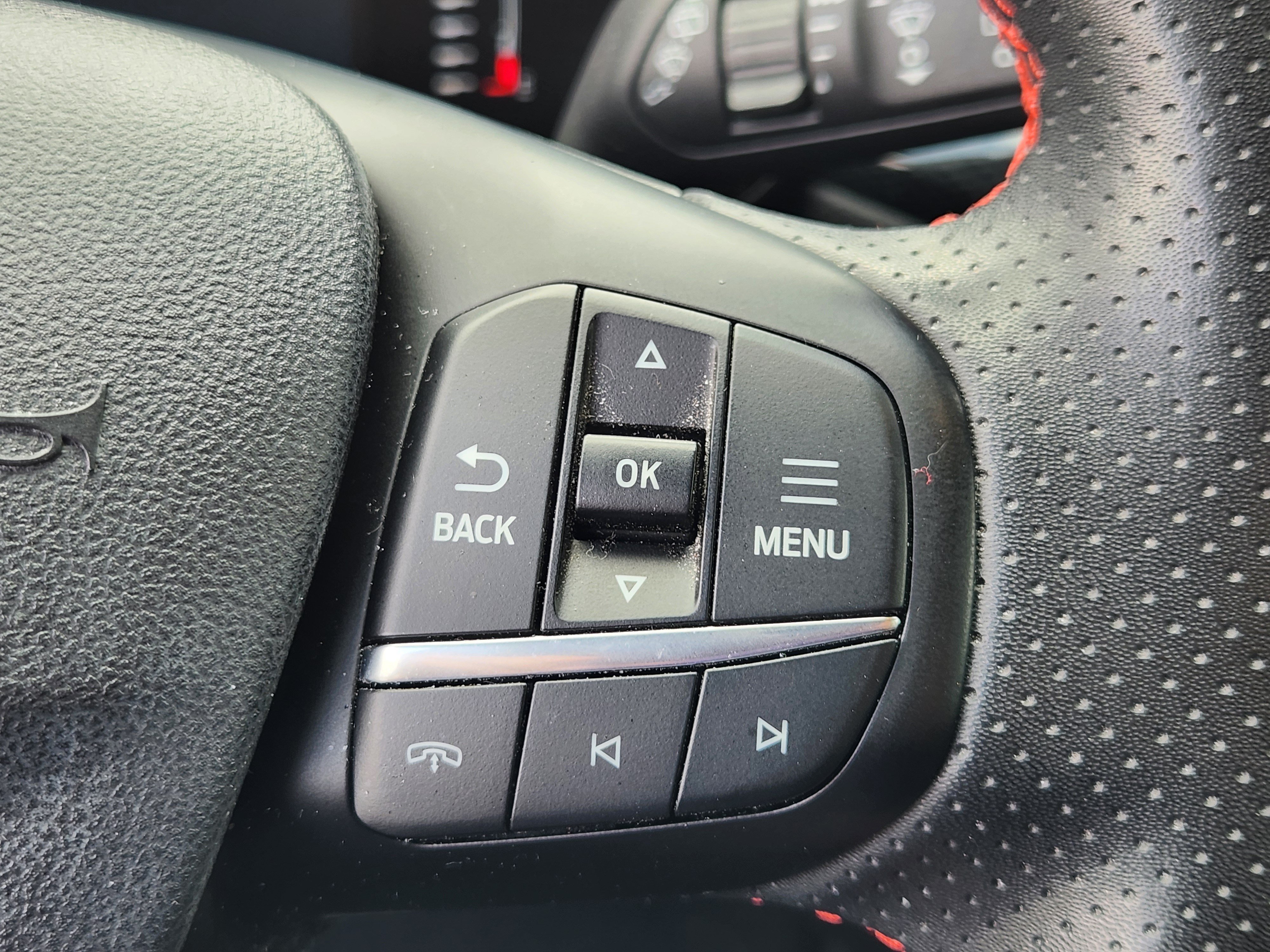 Used 2024 Ford Escape ST-Line w/ Tech Pack #1 FWD image 22