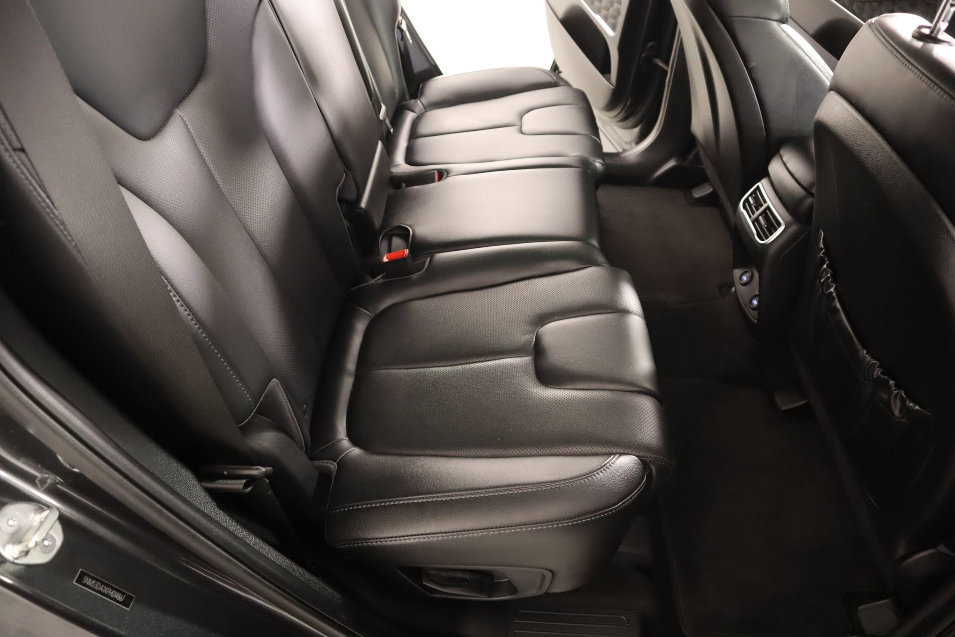 Used 2023 Hyundai Santa Fe SEL Premium AWD/4WD image 14