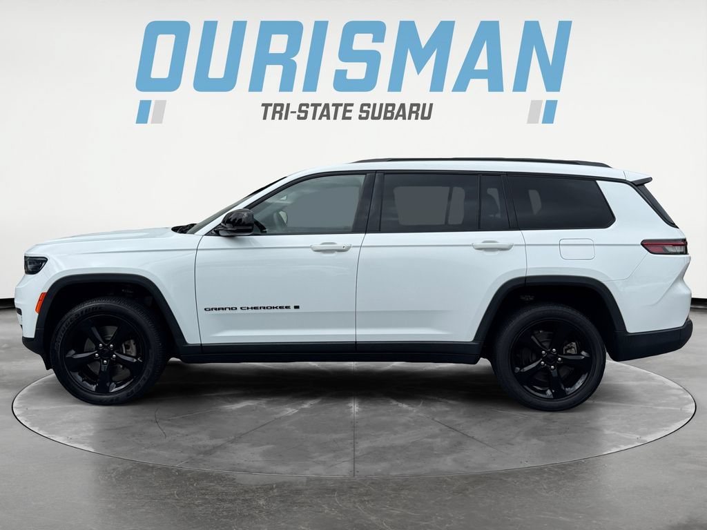 Used 2023 Jeep Grand Cherokee L Laredo AWD/4WD image 3