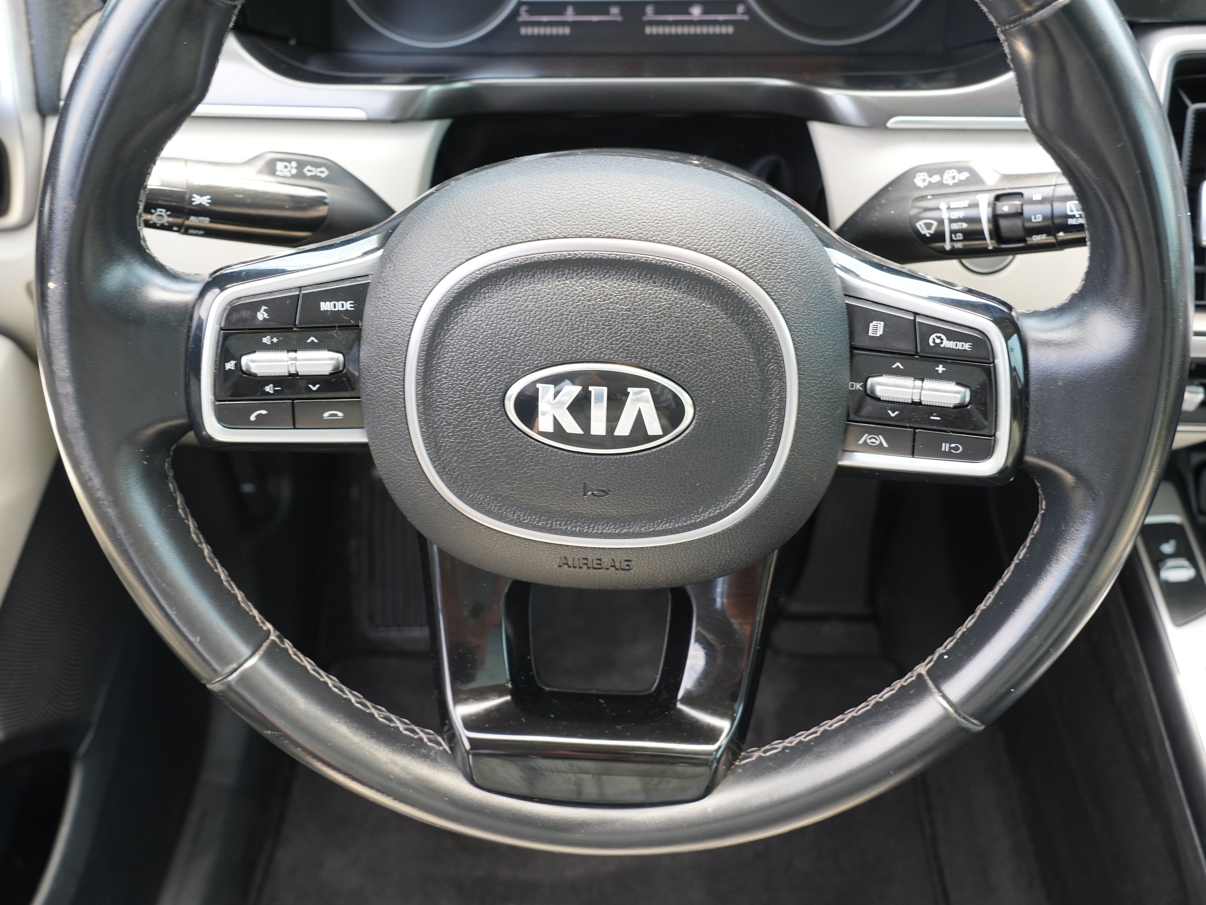 Used 2021 Kia Sorento S w/ Panoramic Sunroof Package FWD image 23
