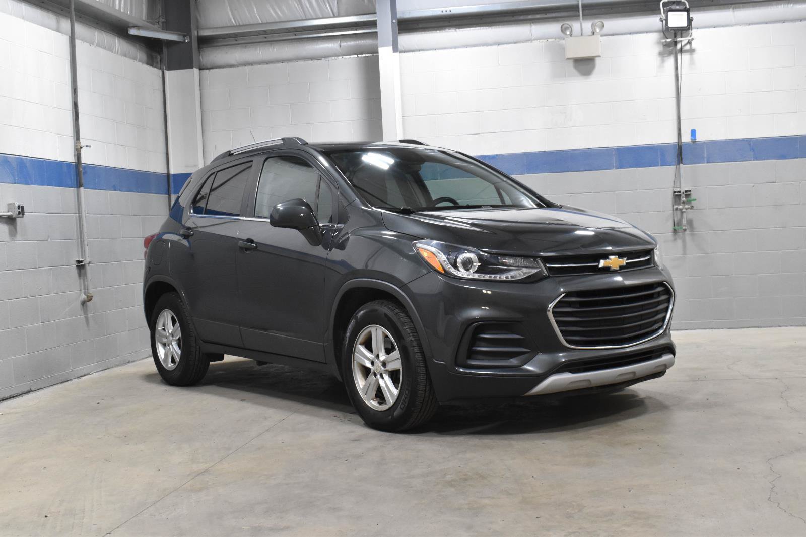 Used 2020 Chevrolet Trax LT FWD image 29