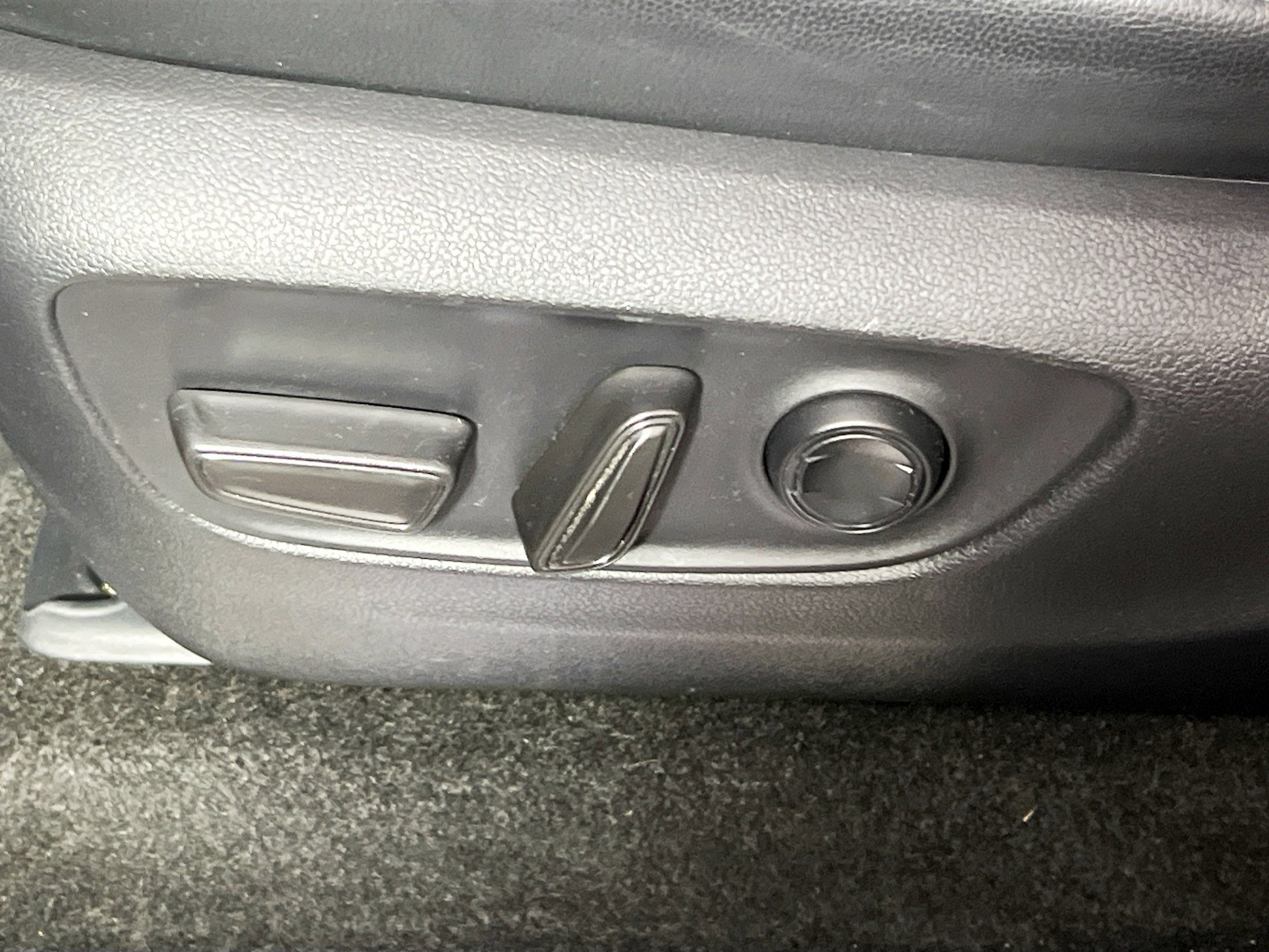 Used 2024 Toyota Land Cruiser image 15