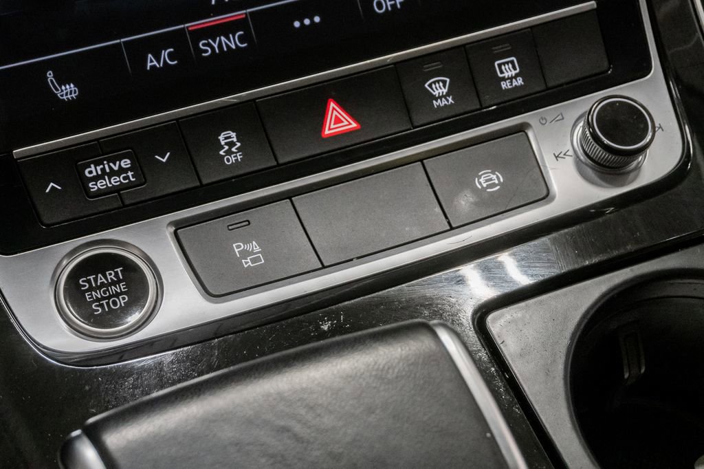 Used 2023 Audi Q7 3.0T Premium w/ Convenience Package image 21