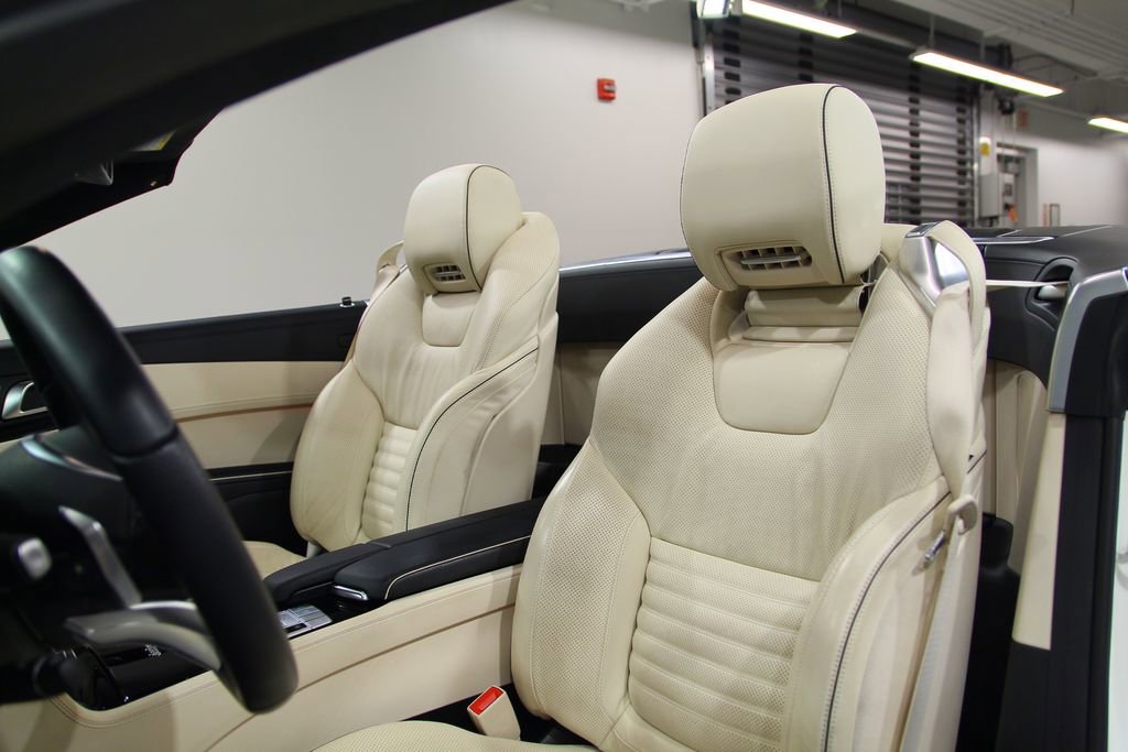 Used 2018 Mercedes-Benz SL 550 image 4