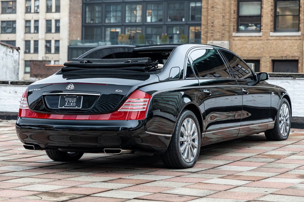 Used 2009 Maybach 62 S RWD image 46