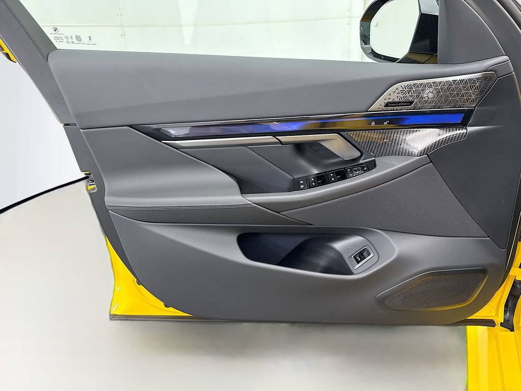 New 2026 BMW M5 w/ Executive Package image 23