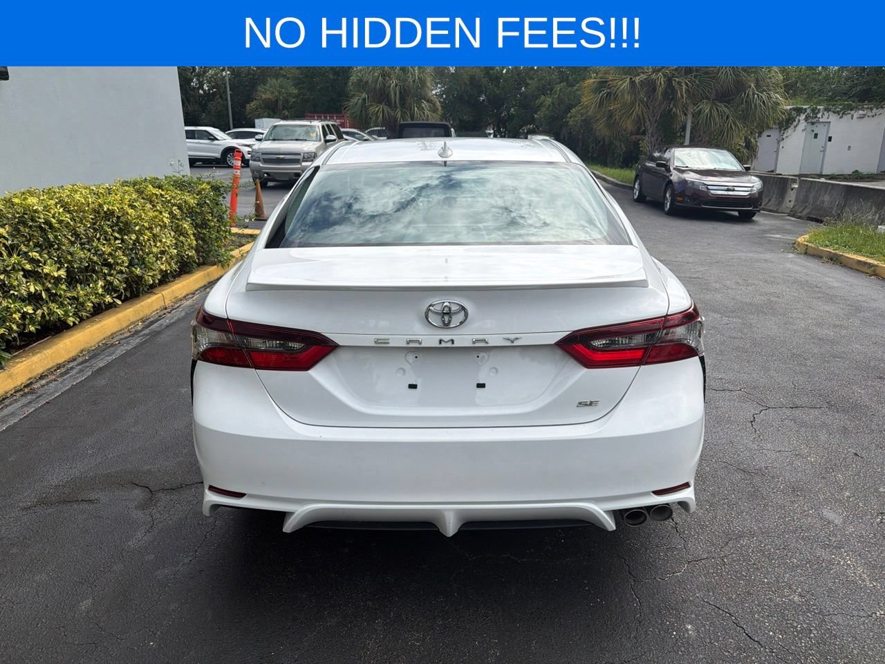 Used 2024 Toyota Camry SE FWD image 5