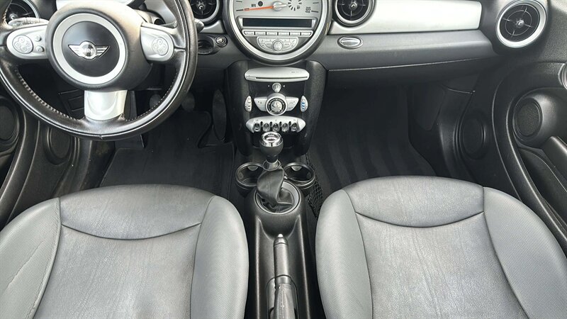 Used 2010 MINI Cooper Hardtop FWD image 14