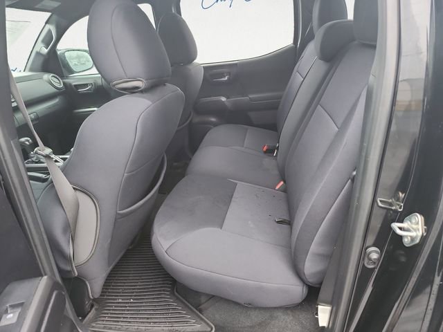 Used 2019 Toyota Tacoma TRD Sport image 11