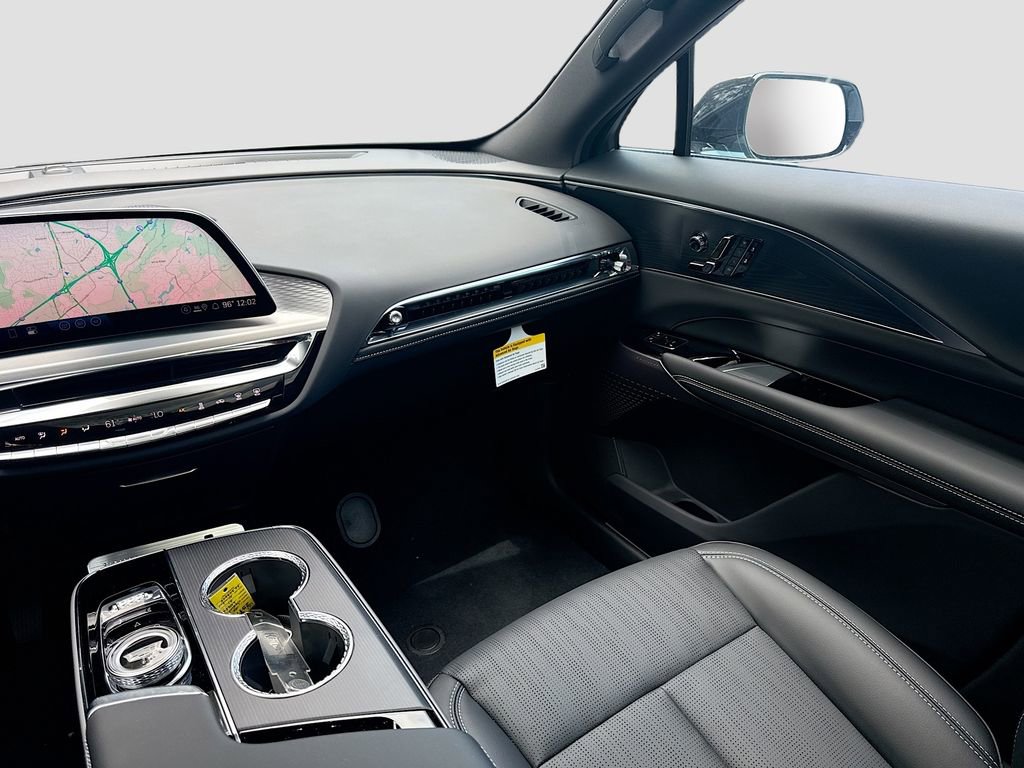New 2025 Cadillac Lyriq Sport image 25