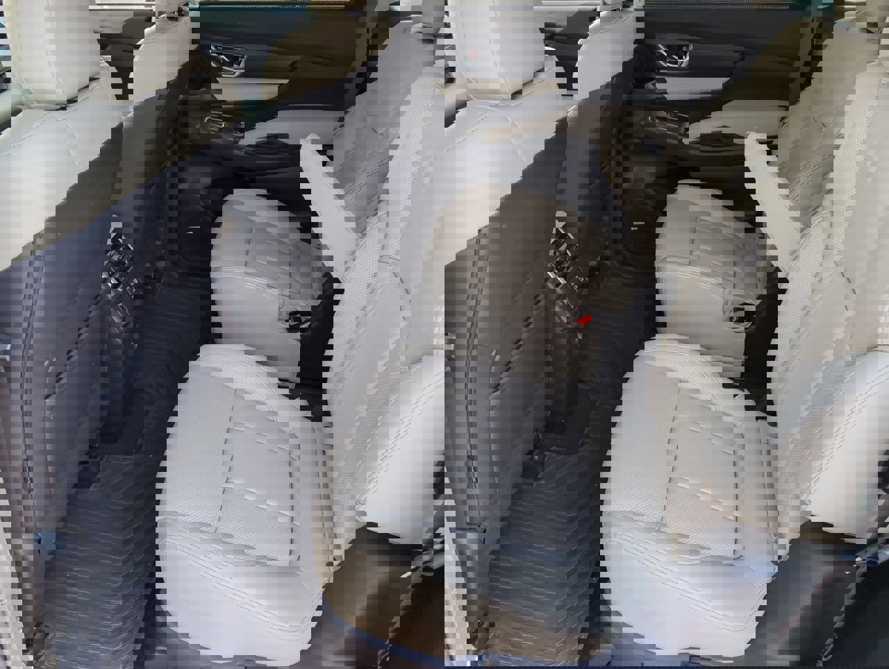 Used 2023 Subaru Ascent Limited w/ Technology Package image 13