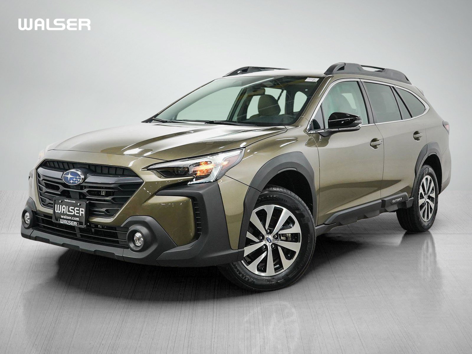 Used 2024 Subaru Outback Premium AWD/4WD image 1
