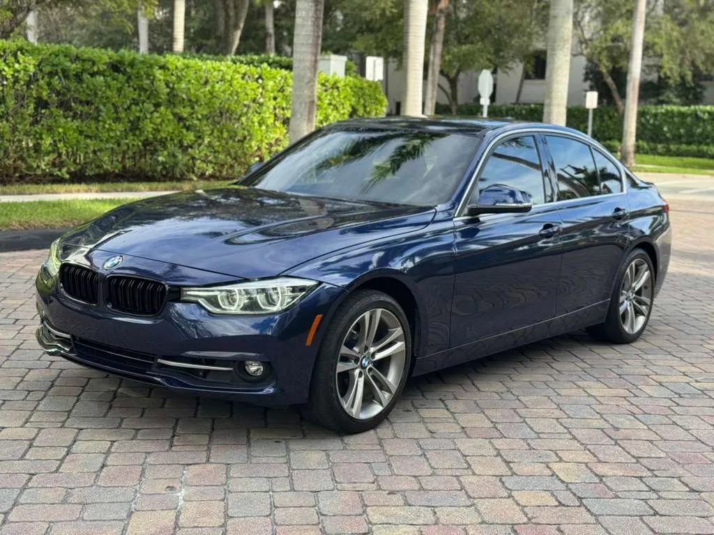 Used 2018 BMW 330i Sedan w/ Convenience Package image 3