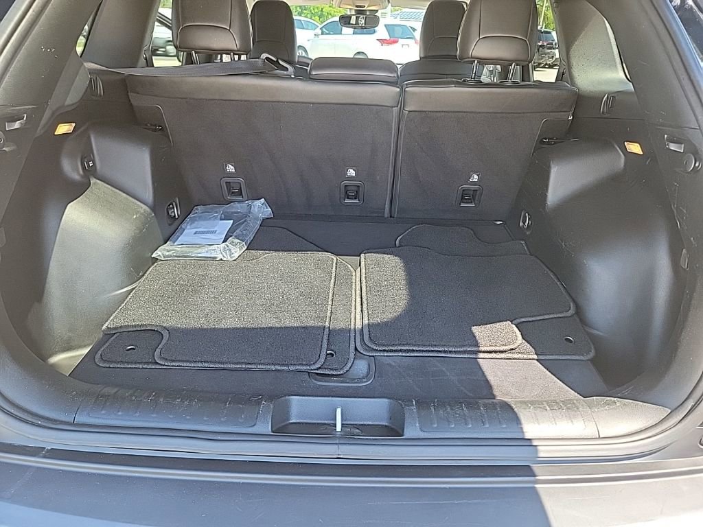 Used 2023 Jeep Cherokee Altitude Lux image 16