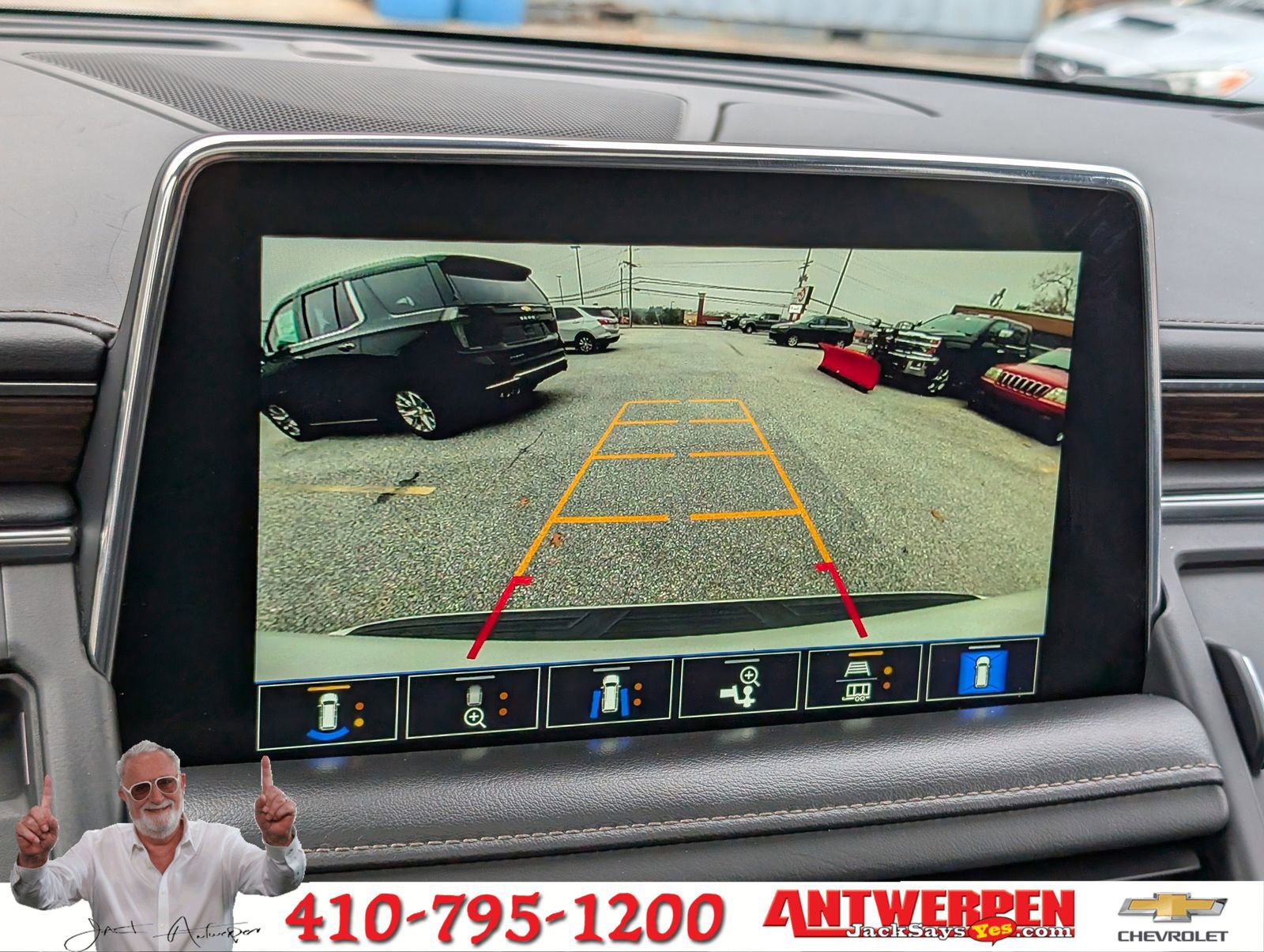 Used 2021 Chevrolet Suburban High Country image 35