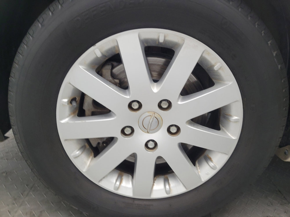 Used 2015 Chrysler Town & Country LX image 31