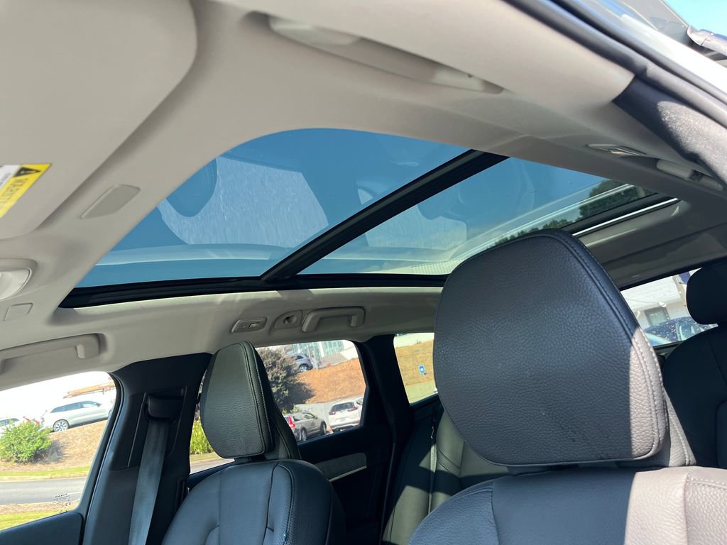 Certified 2024 Volvo V90 B6 Cross Country Plus image 25