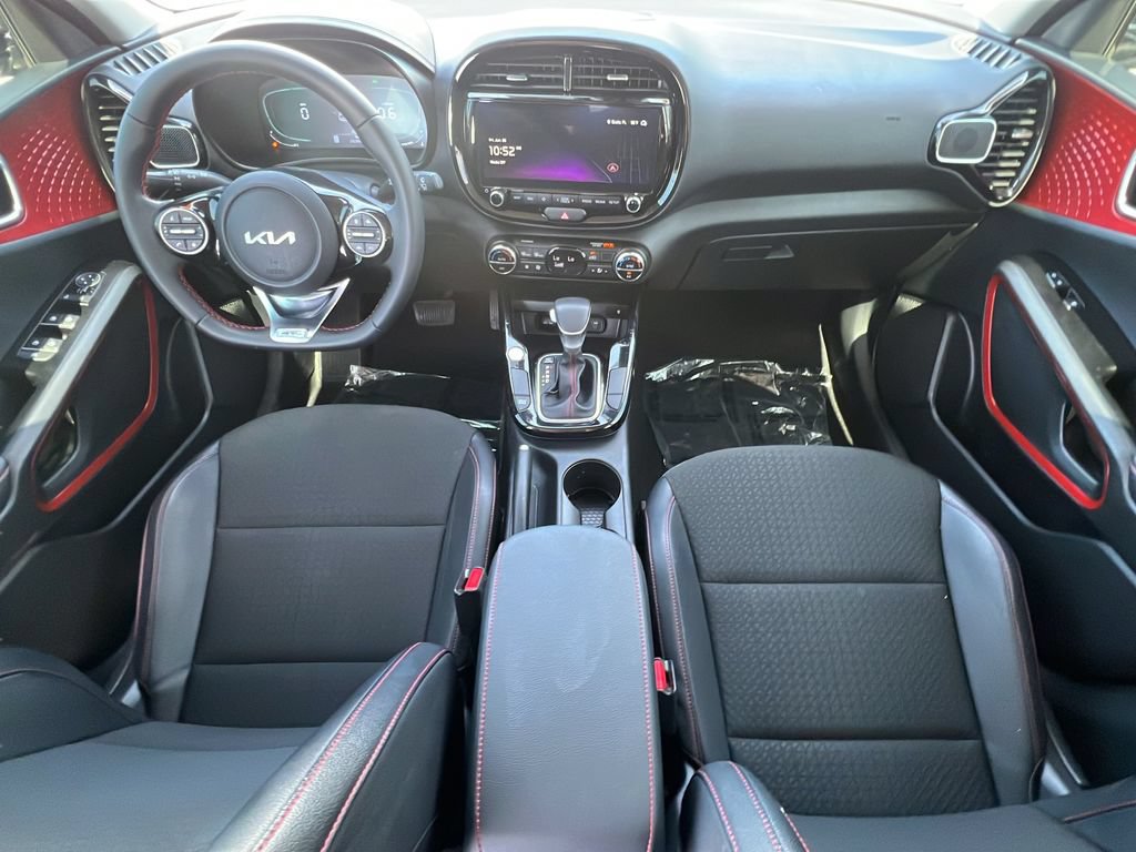 Used 2025 Kia Soul GT-Line FWD image 11