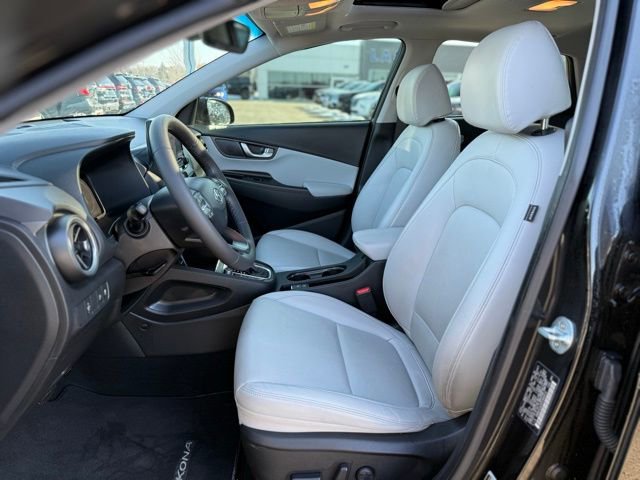 Used 2023 Hyundai Kona Limited image 15