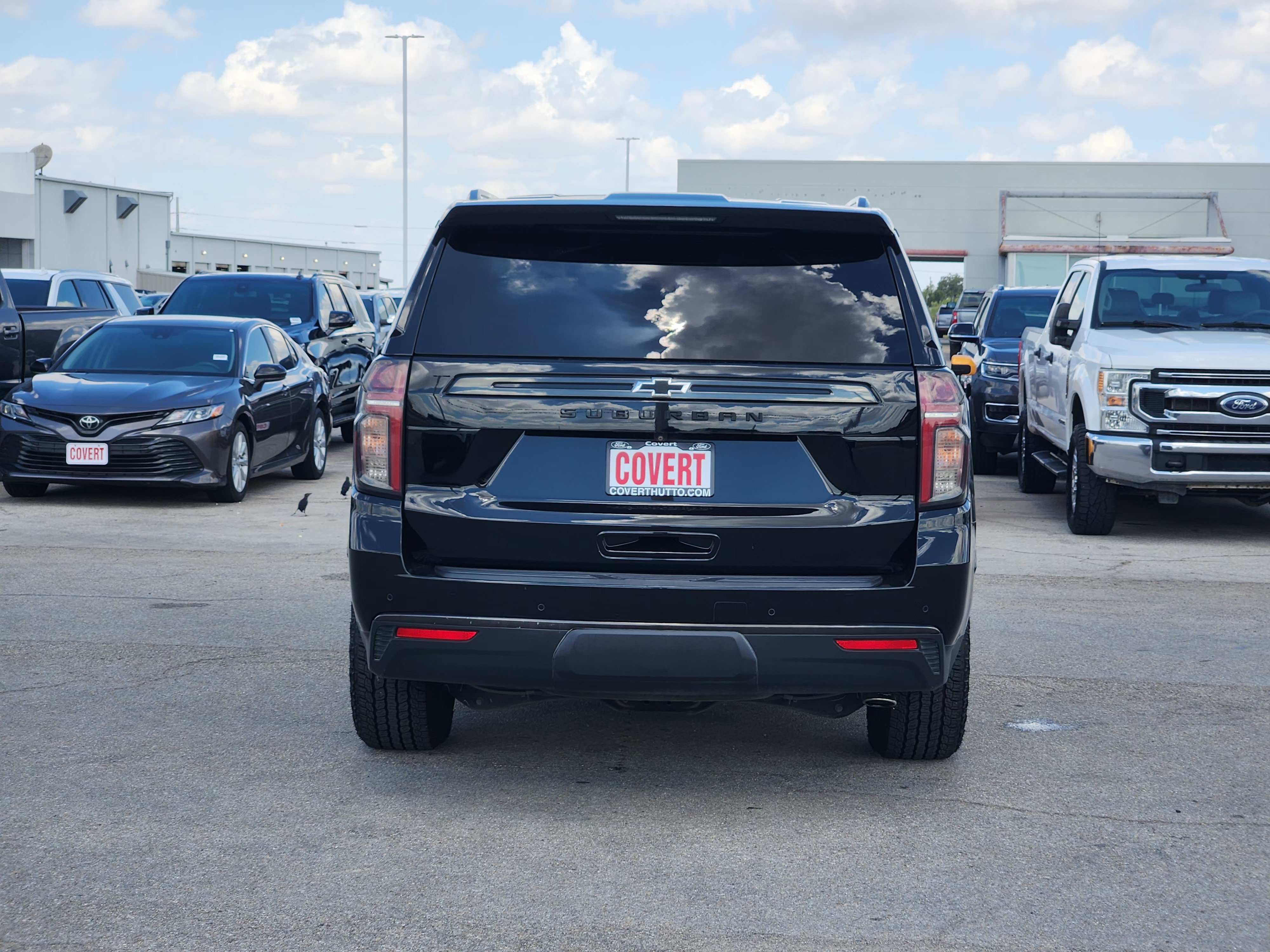Used 2021 Chevrolet Suburban Z71 w/ Z71 Off-Road Package AWD/4WD image 6