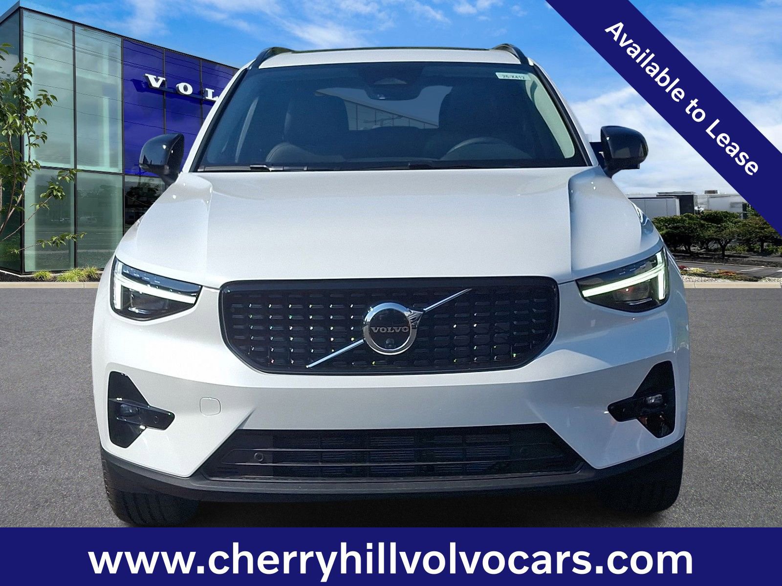 Certified 2026 Volvo XC40 B5 Plus w/ Protection Package Premier image 2