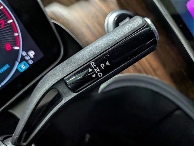 Used 2025 Mercedes-Benz GLC 300 image 14