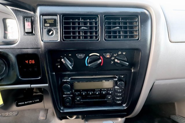 Used 2003 Toyota Tacoma PreRunner image 24