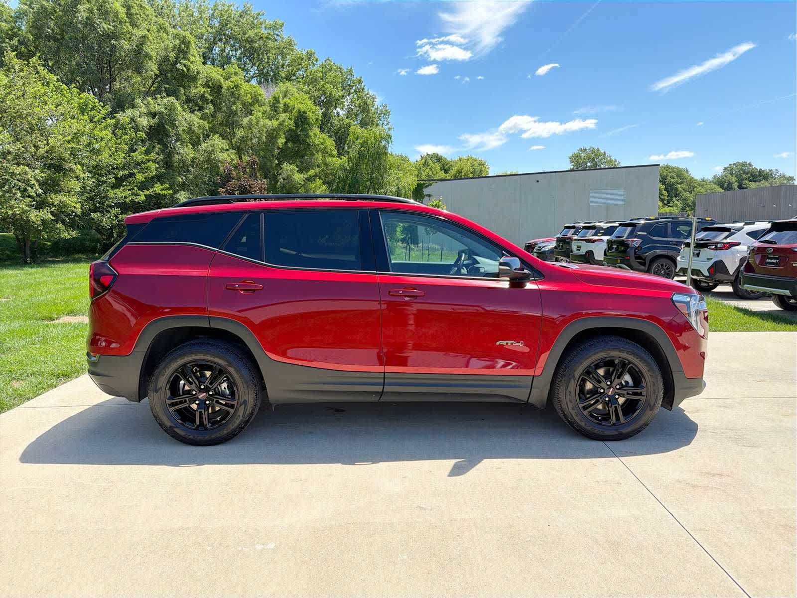 Used 2023 GMC Terrain AT4 AWD/4WD image 7
