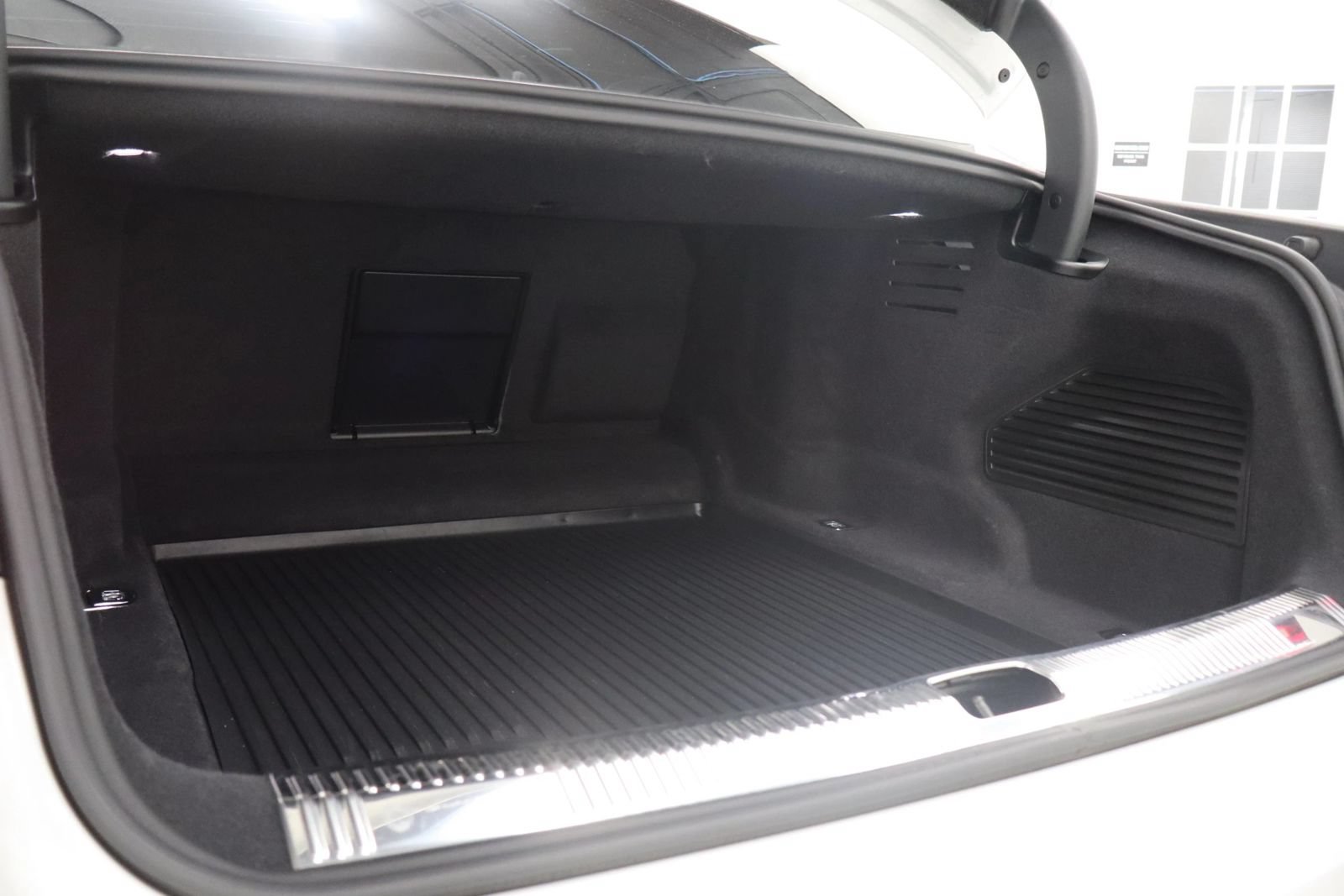 Used 2021 Audi A8 L 3.0T w/ Executive Plus Package AWD/4WD image 8