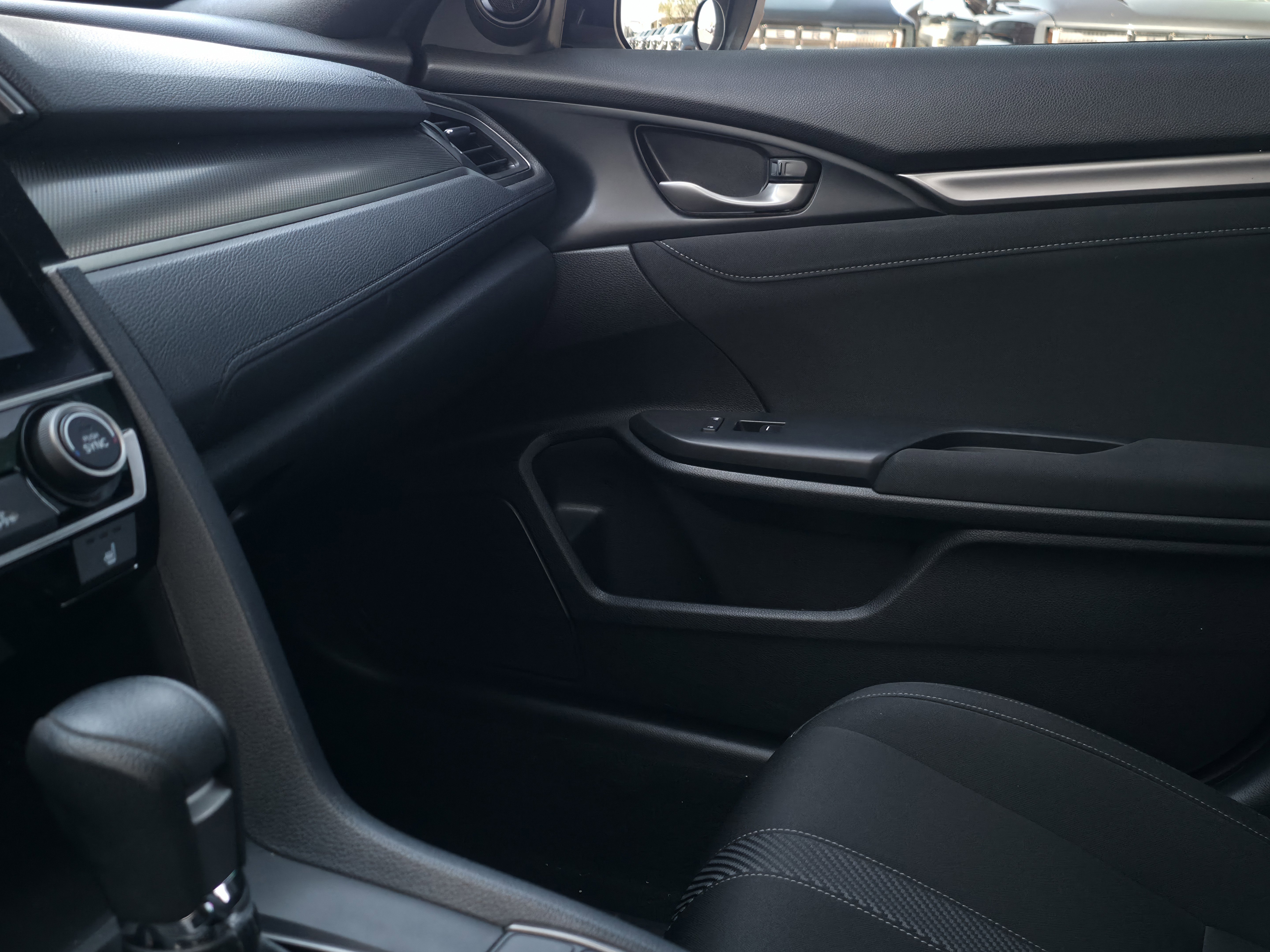 Used 2019 Honda Civic EX image 25