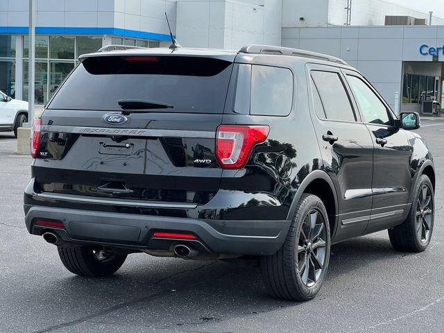 Used 2018 Ford Explorer XLT w/ Equipment Group 202A AWD/4WD image 47