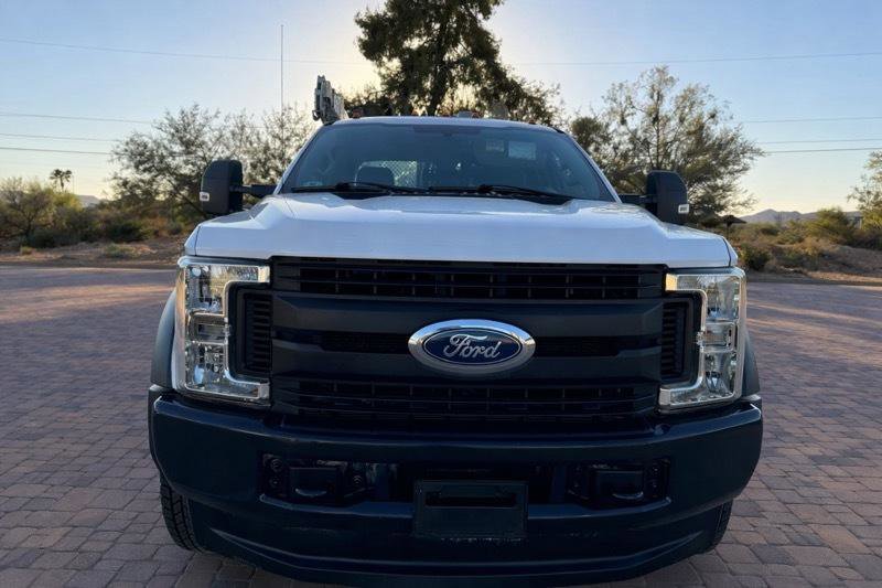 Used 2019 Ford F550 4x4 SuperCab Super Duty image 5