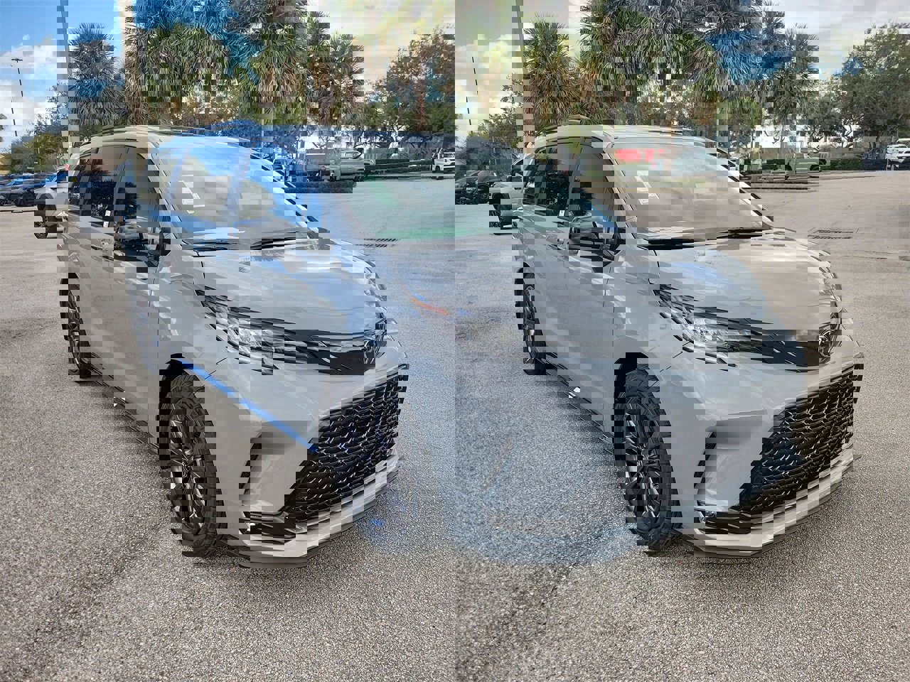 New 2026 Toyota Sienna XSE image 2